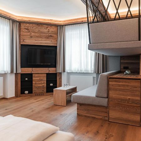 Hotel Villa Waldheim San Candido Kültér fotó