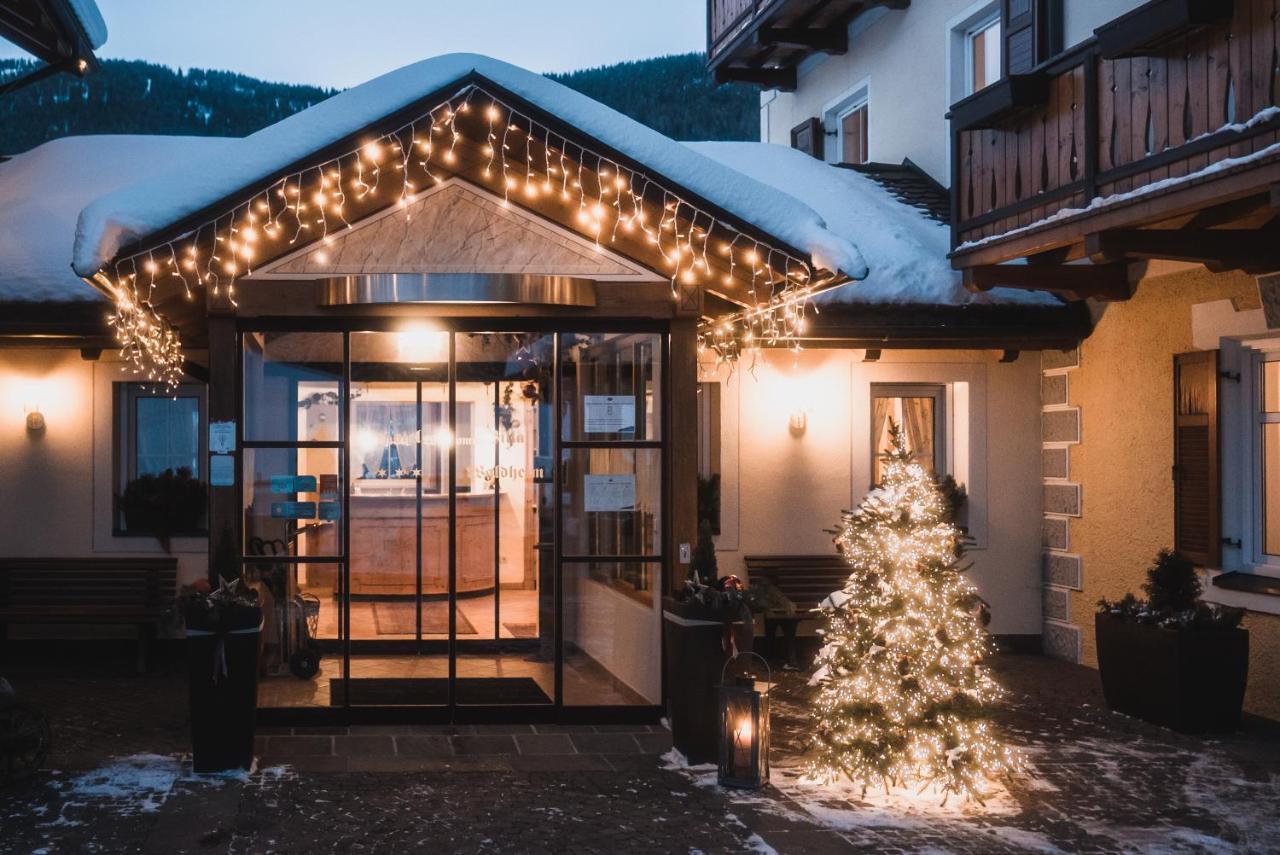 Hotel Villa Waldheim San Candido Kültér fotó