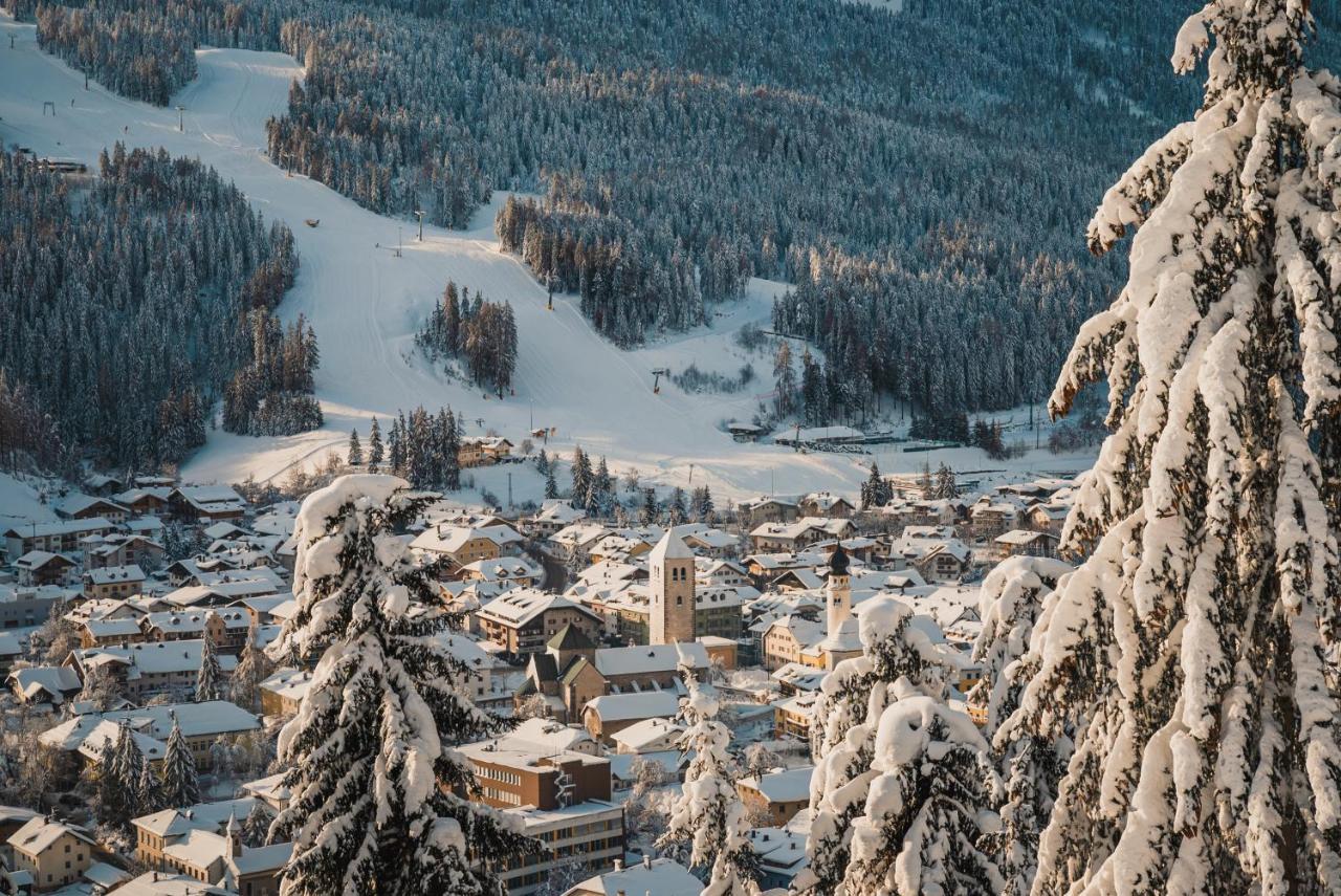 Hotel Villa Waldheim San Candido Kültér fotó