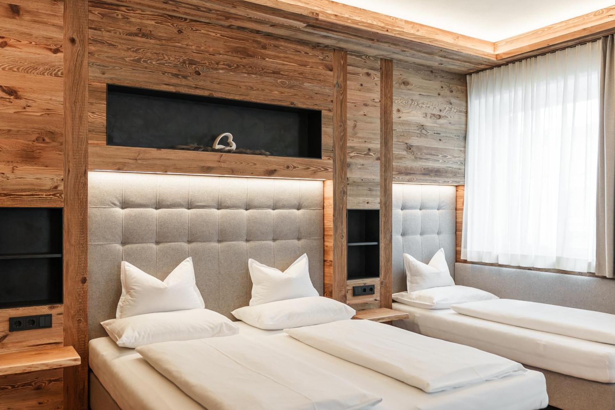 Hotel Villa Waldheim San Candido Kültér fotó