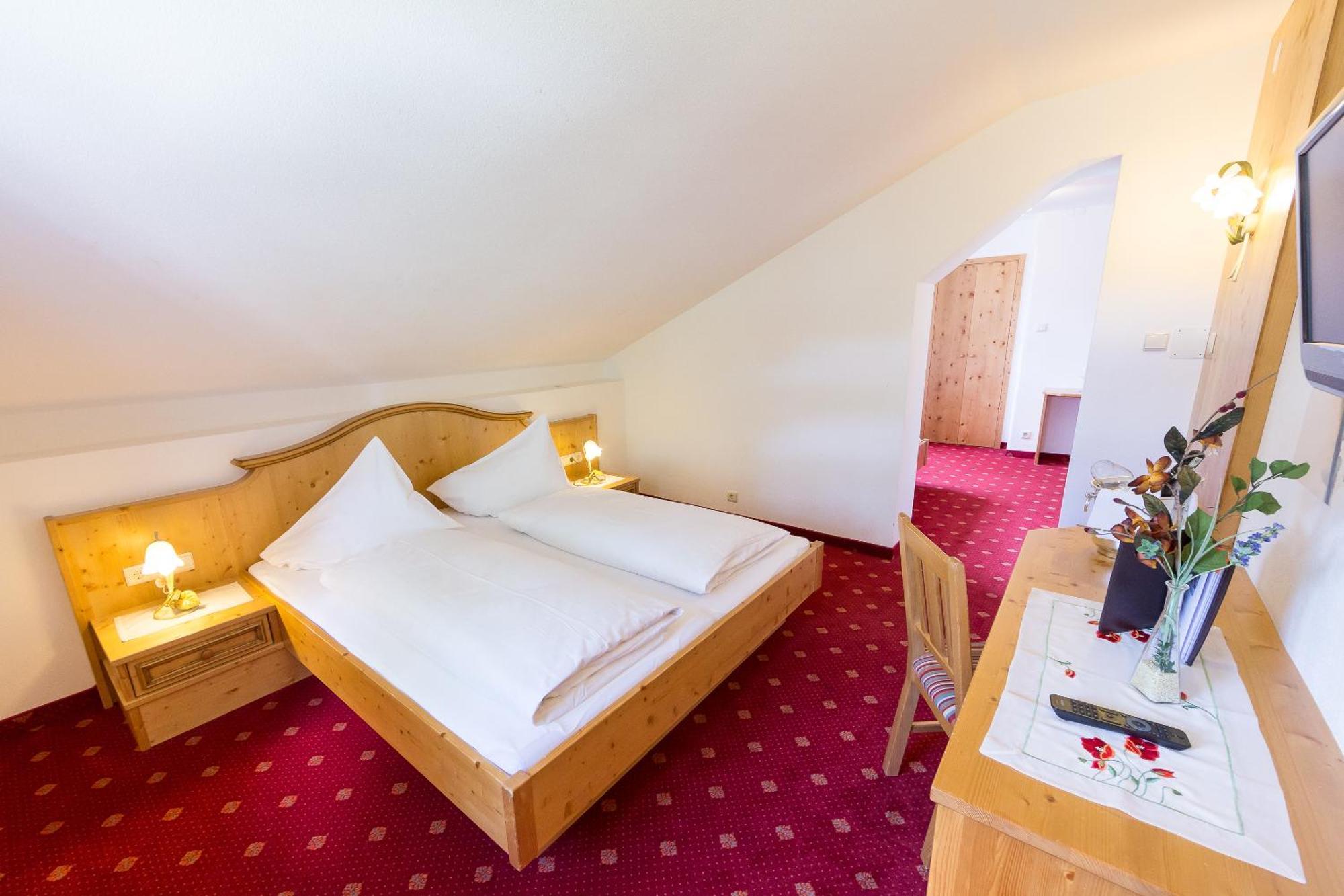 Hotel Villa Waldheim San Candido Szoba fotó